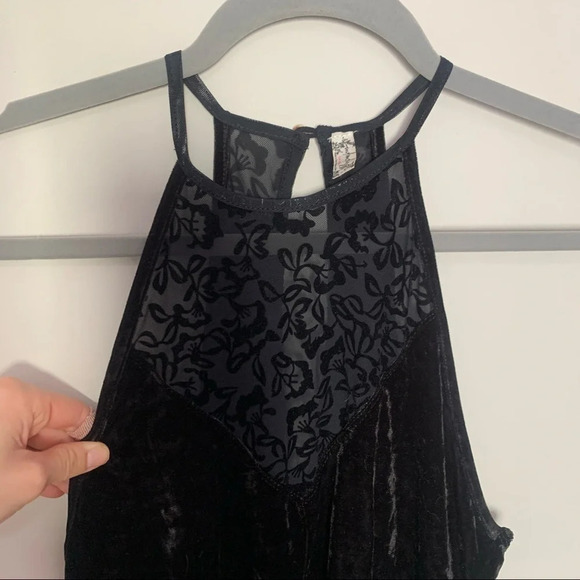 Free People High Neck Velvet and Lace Mini Dress with Keyhole Back Black Size S - Picture 7 of 8